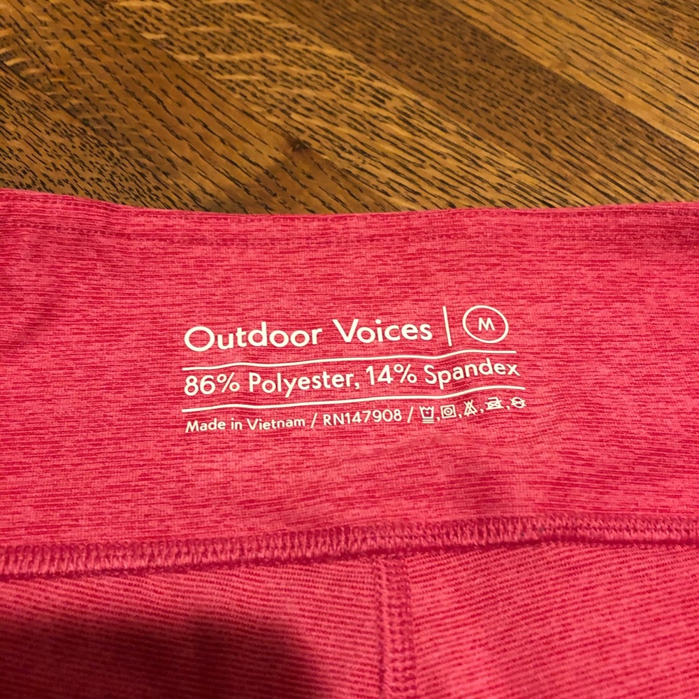 Outdoor Voices 3/4 Warmup Leggings